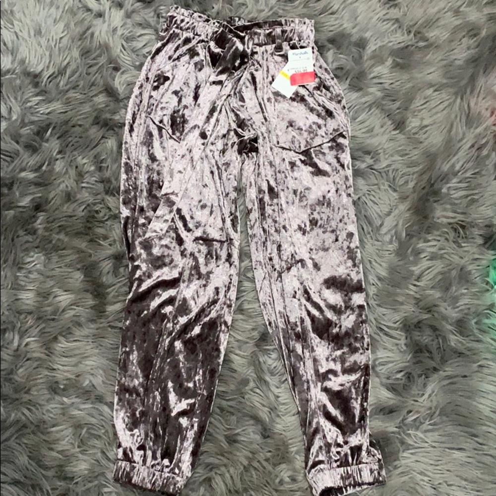 *NWT* Soft ,Suede Joggers